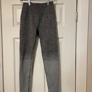 lululemon leggins gray color